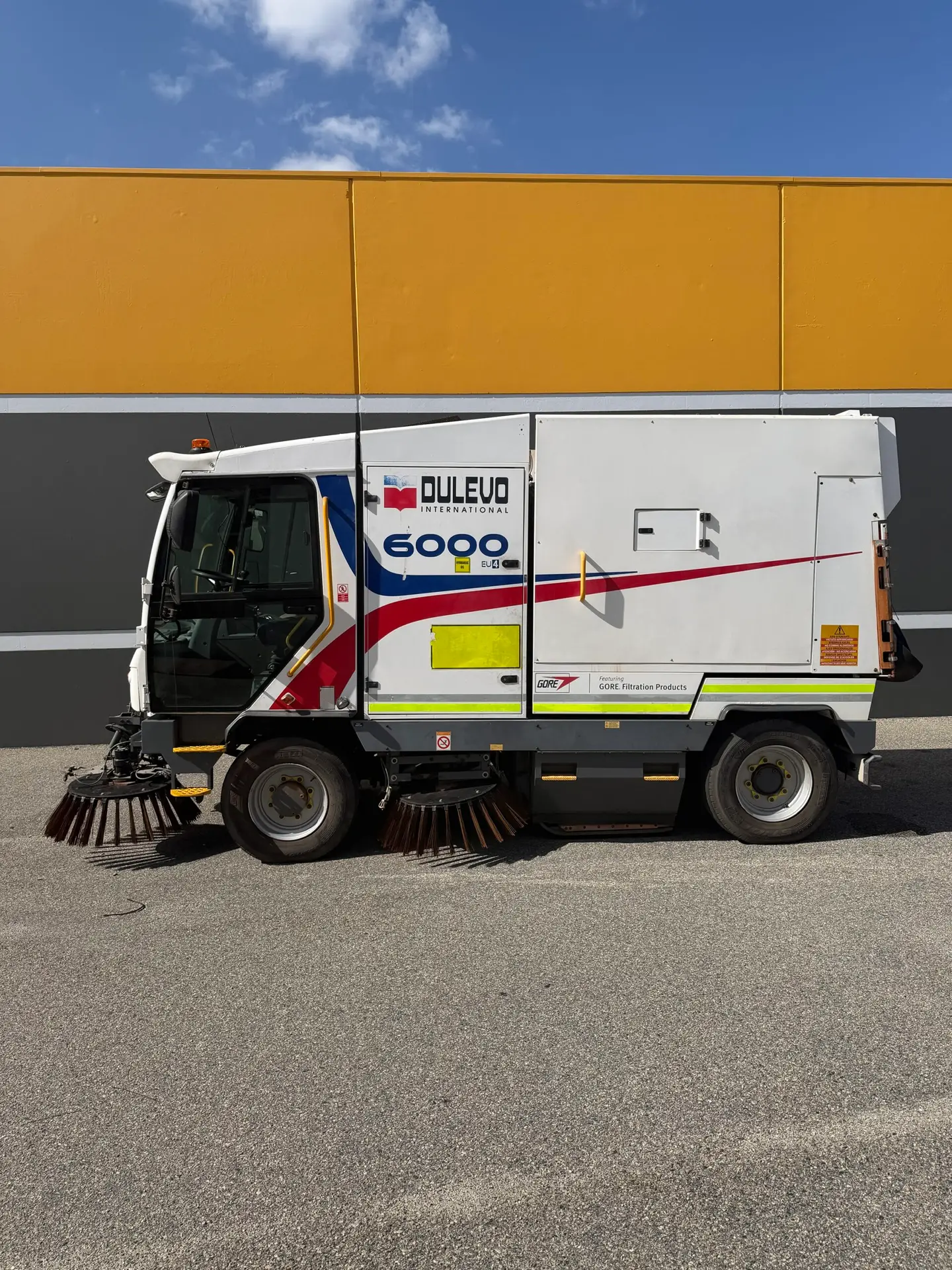 Dulevo 6000 Street Sweeper - Image 2