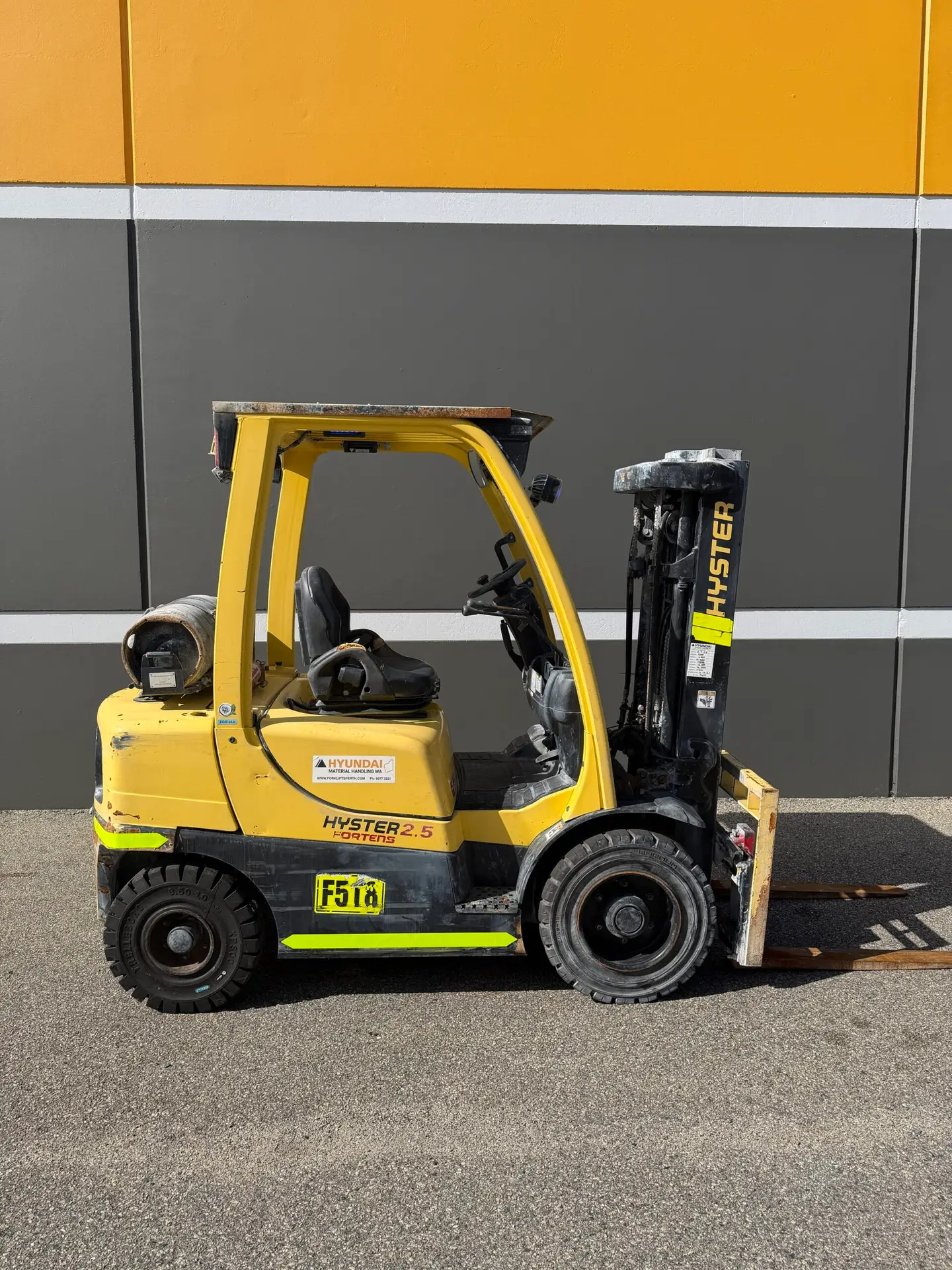 Hyster H2.5FT Container Mast